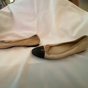 Authentic Chanel Ballerina Two Tone Flats ~ Size 41~ Very Nice Cond.